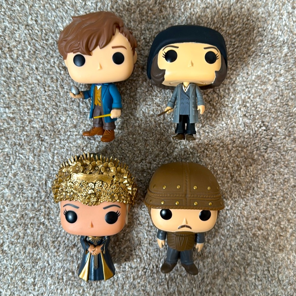 Fantastic Beasts Funko Pop Lot of 4 Loose Vinyl Figures - Newt #2 & More - Picture 1 of 6